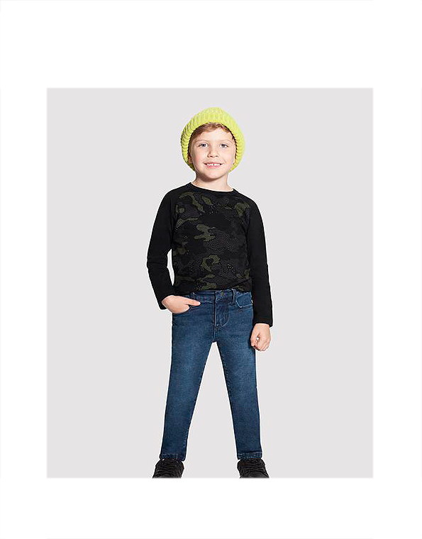 Calça-jeans-com-elastano-infantil-masculina—Alakazoo—Carambolina—32892-modelo