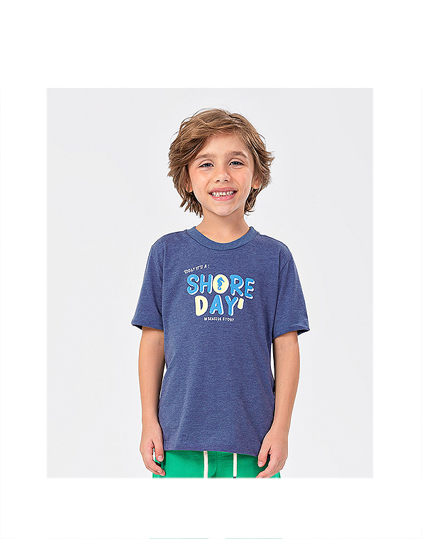 Camiseta-manga-curta-estampada-infantil-masculina-azul—Onda-Marinha—Carambolina—33350-modelo