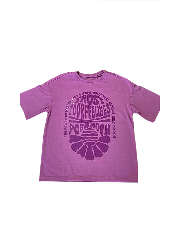 Camiseta manga curta juvenil feminina roxa-estampada—Poah-Noah—Carambolina—33497