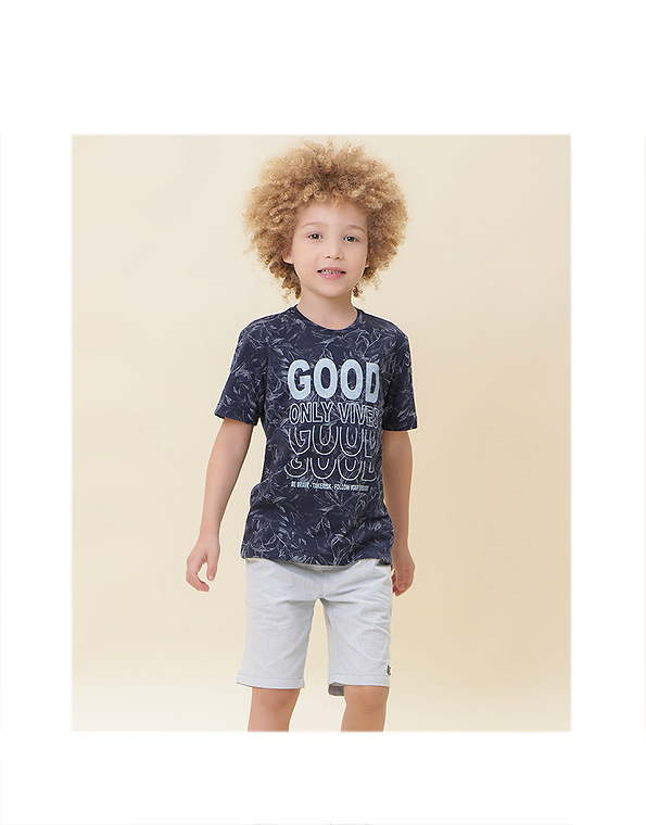 Conjunto-de-bermuda-e-camiseta-estampada-tropical-infantil-masculino—Ser-Garoto—Carambolina—33363-modelo