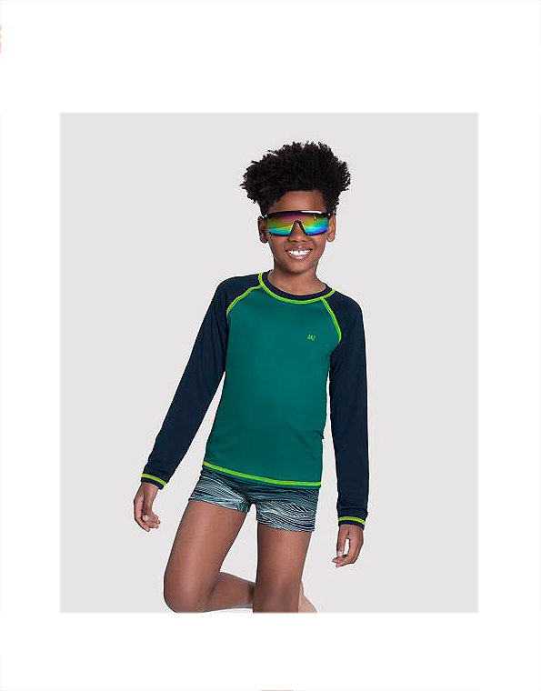 Sunga-e-camiseta-com-proteção-manga-longa-UV-infantil—Alakazoo—Carambolina—33626-verde-modelo