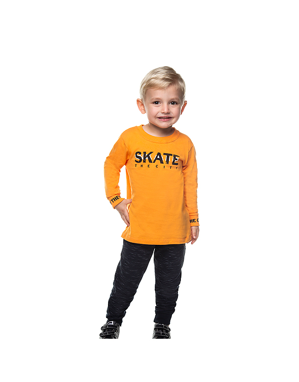 Conjunto-calça-de-moletom-sem-felpa-e-camiseta-estampada-infantil-masculino-laranja—Have-Fun—Carambolina—33987-modelo