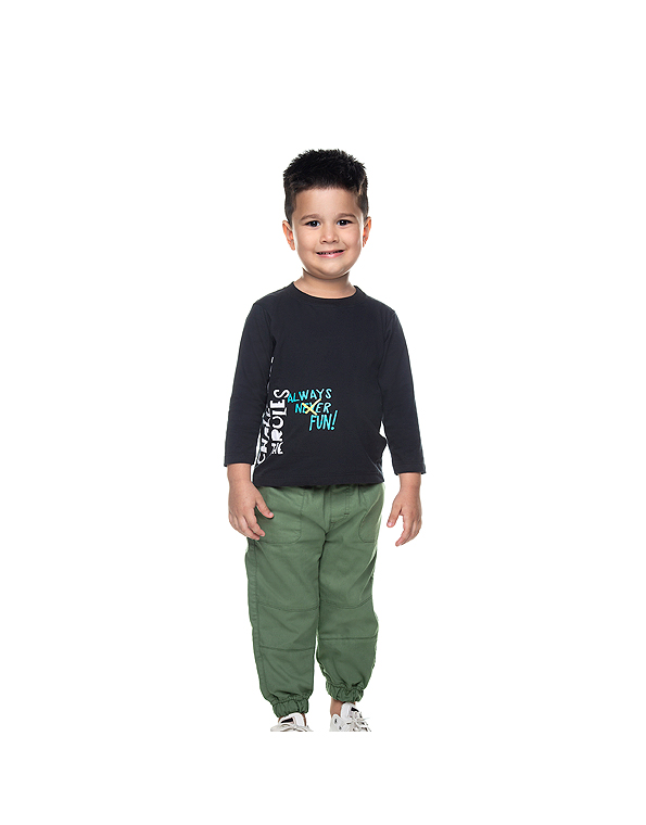 Conjunto-calça-jogger-sarja-e-camiseta-estampada-infantil-masculino—Have-Fun—Carambolina—33990-modelo