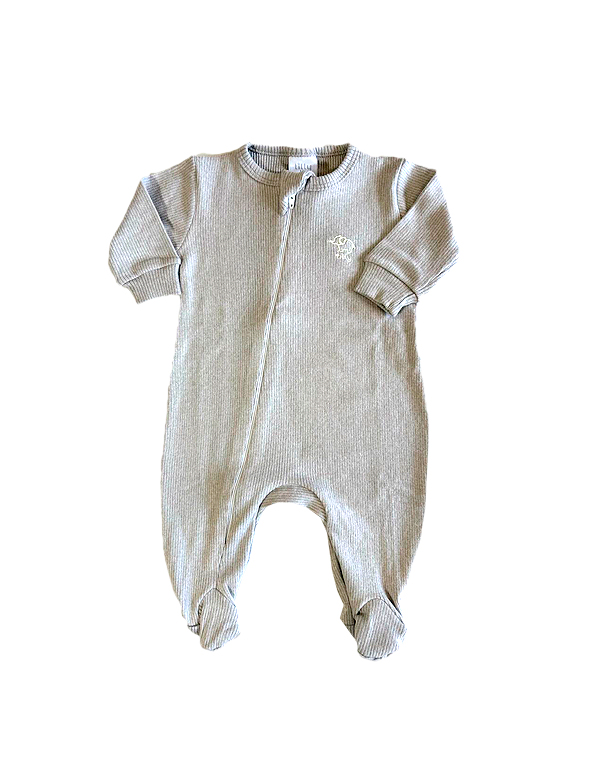 Pijama-macacão-canelado-bebê-unissex-cinza—Tilly-Baby—Carambolina—347171