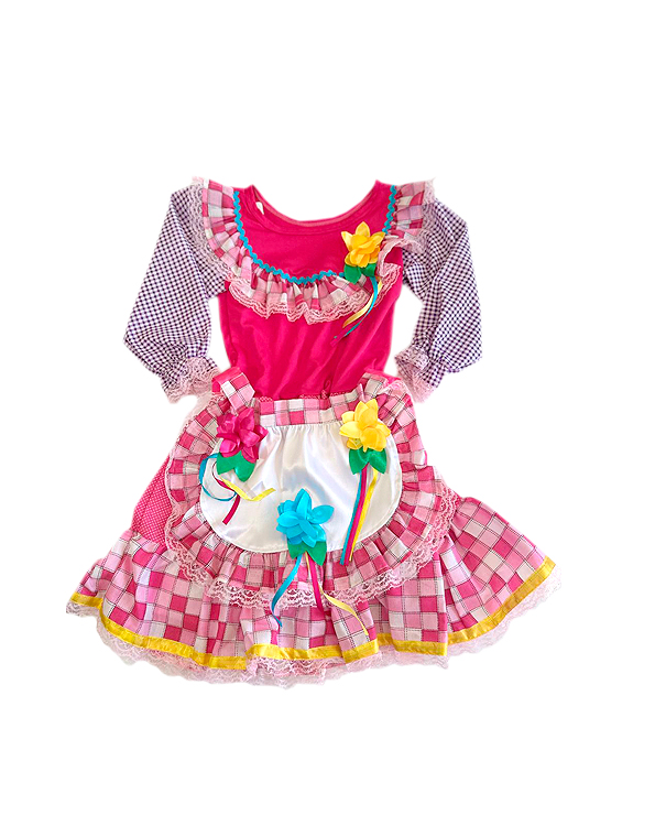 Vestido-junino-infantil-pink-com-corpo-em-helanca-e-aplicações—Carambolina—31624