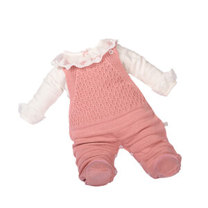 Macacão-jardineira-tricot-com-body-com-gola-em-renda-feminino-rose—Beth-Bebê—Carambolina—34487